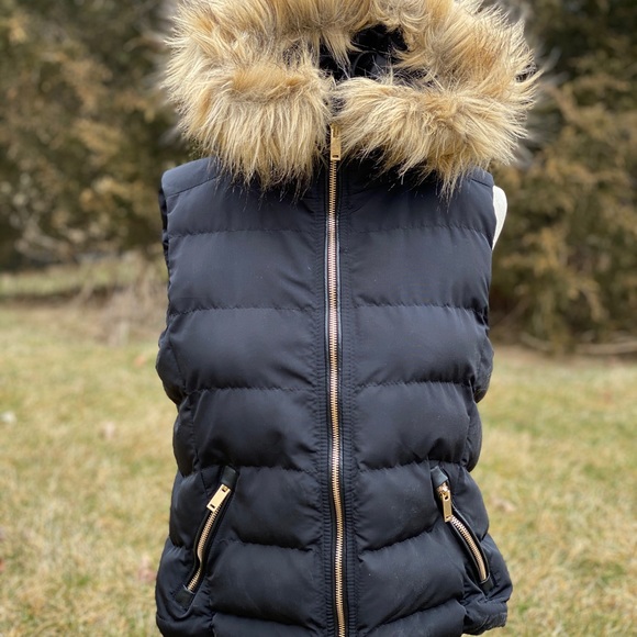 Haute Monde | Jackets u0026 Coats | Black Puffy Vest With Fur Collar | Poshmark